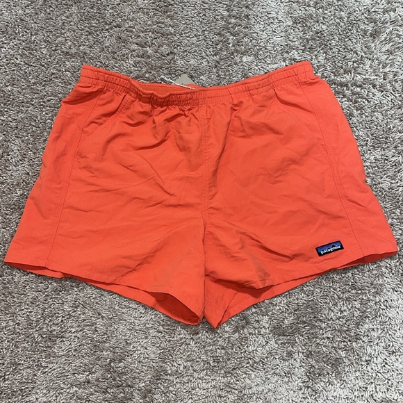 Patagonia NWT ORANGE/ CORAL SHORTS NEVER WORN women’s size large - Picture 2 of 7